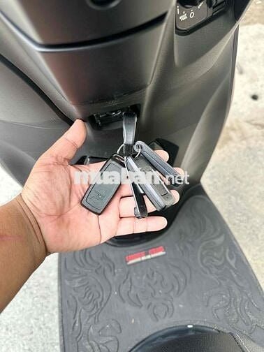 bán xe lead 2025