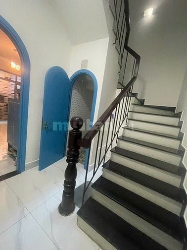 Cho thuê nhà nguyên căn Mặt Tiền Hoa Lan,Quận Phú Nhuận-4 tầng-50tr/th