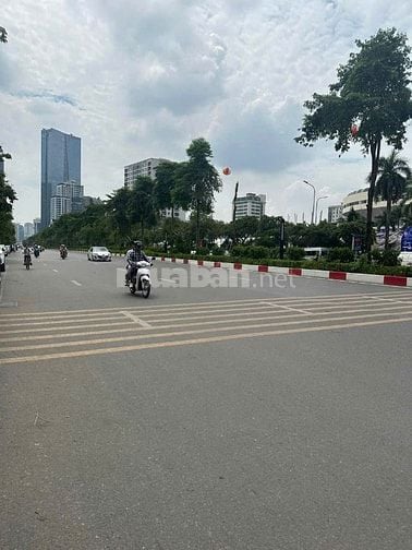 KHÔNG CÓ CĂN THỨ 2 TRÊN PHỐ LIỄU GIAI – TÒA NHÀ 10 TẦNG DÒNG TIỀN 300T