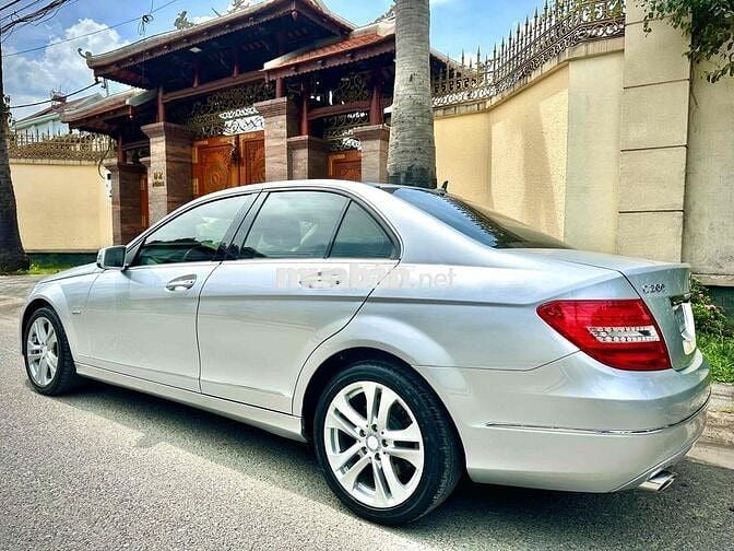 Mercedes Benz C Class 2012 C200 - 80 km