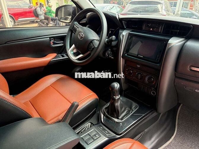 Toyota fortuner 2.4G - 55000 km