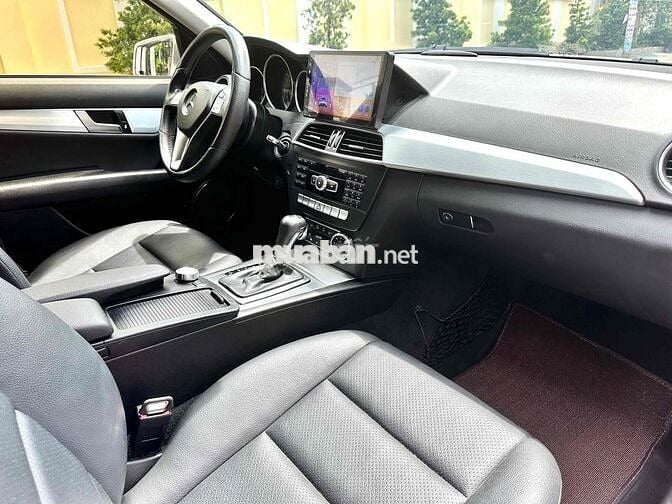 Mercedes Benz C Class 2012 C200 - 80 km