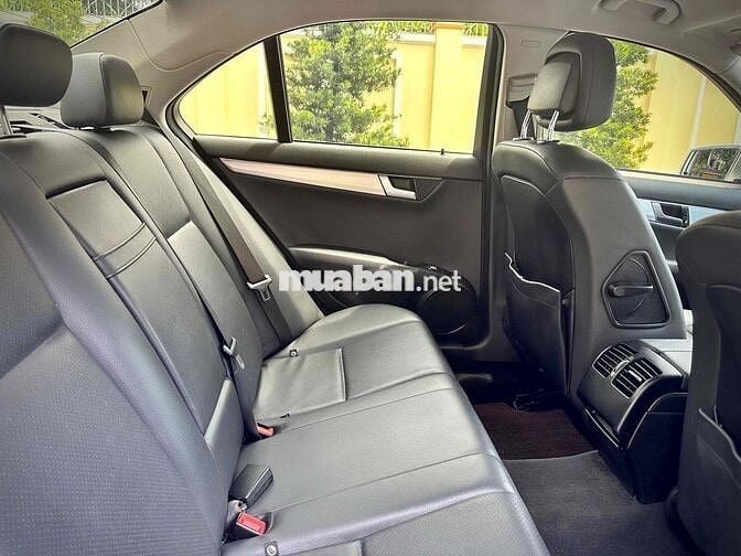 Mercedes Benz C Class 2012 C200 - 80 km
