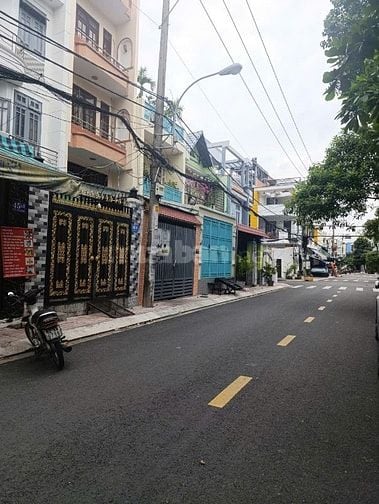 NHÀ ĐẸP 5 TẦNG VỊ TRÍ ĐẮC ĐỊA DT(4X18)GIÁ 12.5 TỶ 