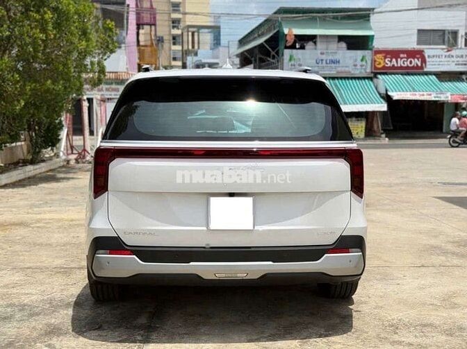 Kia carnival 2.2D 2025