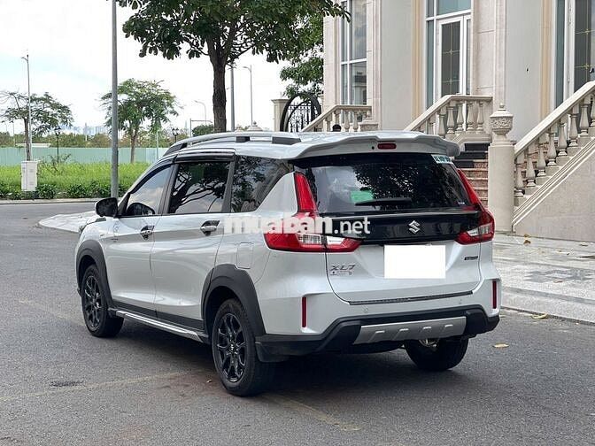 xe lướt Suzuki XL7 2024 Hybrid màu trắng - 19000km