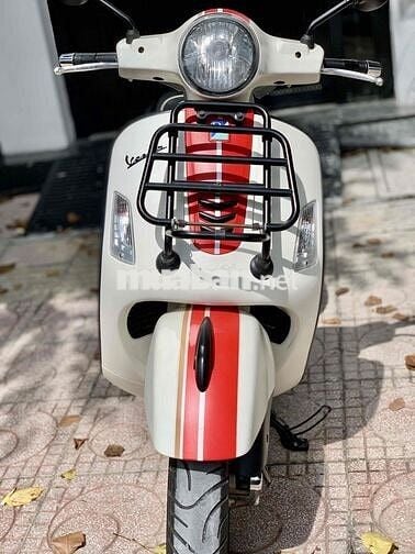 Vespa GTS 300 chính chủ BSTP – xe đẹp máy êm