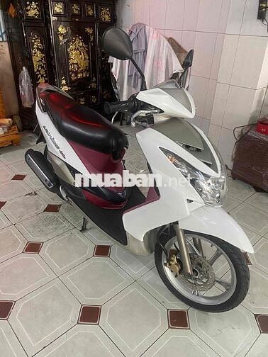 Xe mio uttimo trắng đỏ