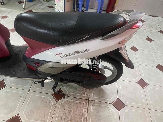Xe mio uttimo trắng đỏ