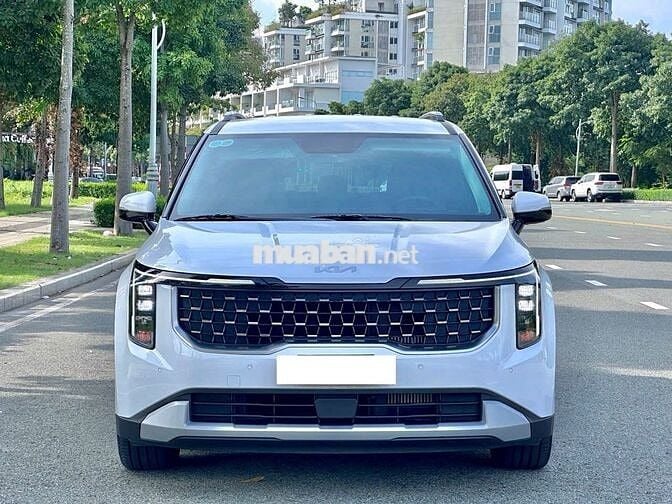 Kia Carnival 2025 Luxury mới 99%,7.000km,có vay NH