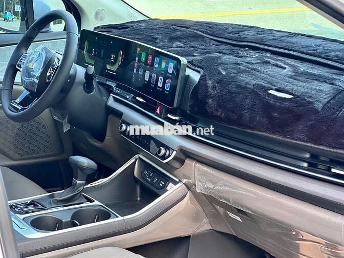 Kia Carnival 2025 Luxury mới 99%,7.000km,có vay NH