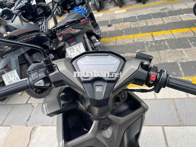 Cần bán xe Vario 150