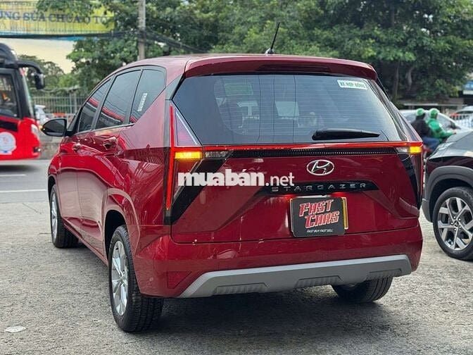 Hyundai Stargazer 2024 Tiêu chuẩn 1.5L,màu đỏ,1v2