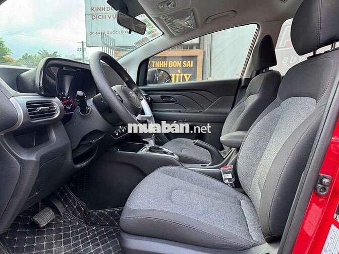 Hyundai Stargazer 2024 Tiêu chuẩn 1.5L,màu đỏ,1v2