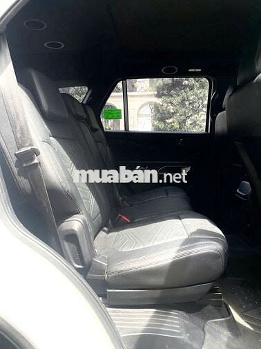 Ford Everest Titan 2022