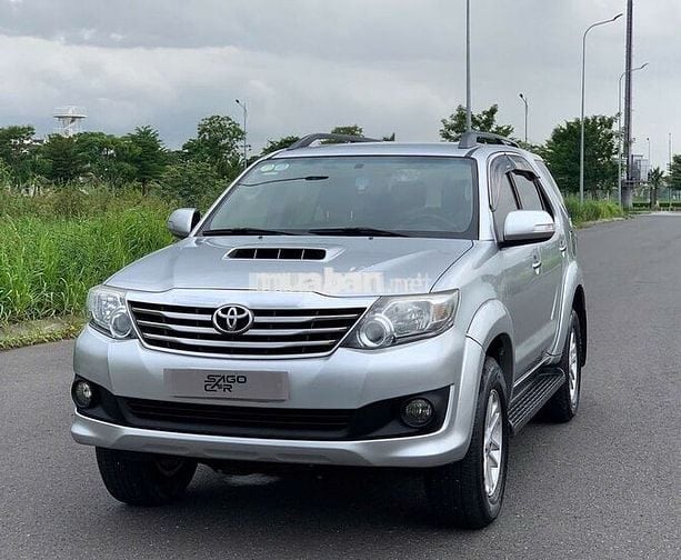 Toyota Fortuner 2014 2.5G 4x2 - 150000 km