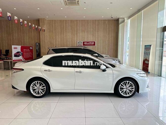 Toyota Camry 2019 2.5 Q HÃNG BH 1 năm đ/co