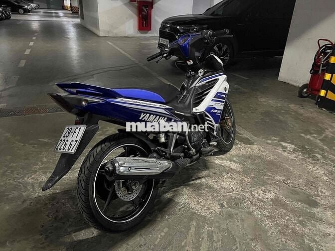 Xe Exciter xanh trắng