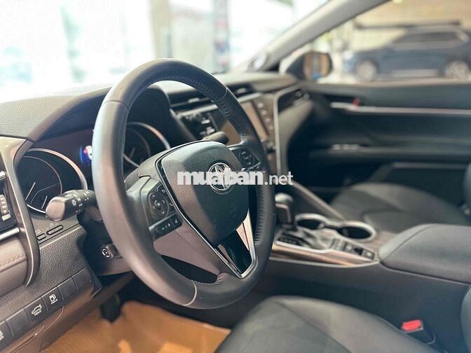 Toyota Camry 2019 2.5 Q HÃNG BH 1 năm đ/co