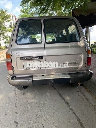 Toyota Land Cruiser 1993 - 300000 km