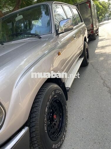 Toyota Land Cruiser 1993 - 300000 km