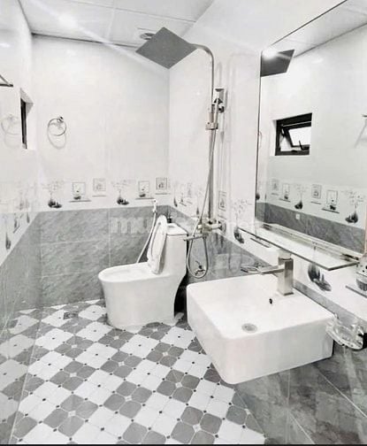 Bán nhà 4 tầng khu VIP hồ Hoàng Cầu, tiêu chí vàng, giá chỉ 17 tỷ