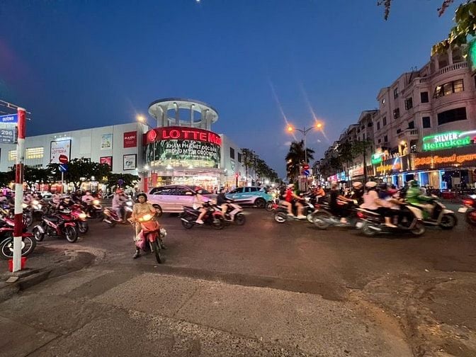 Bán toà Căn hộ dịch vụ 32 phòng Full nội thất, thu nhập 150 triệu/thán