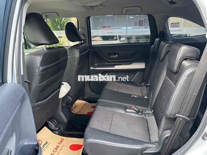 Toyota Veloz Cross 2022 CVT - siêu lướt