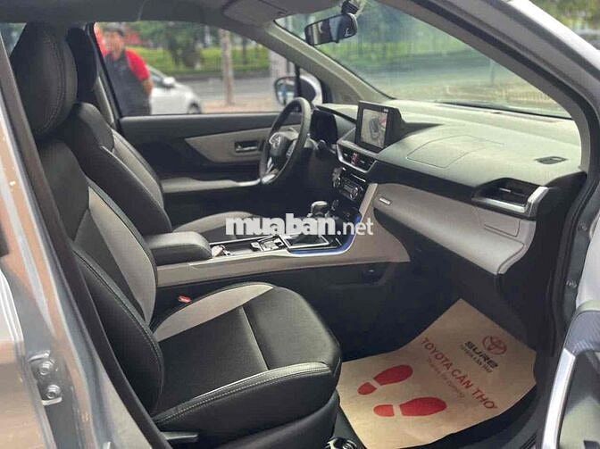 Toyota Veloz Cross 2022 CVT - siêu lướt