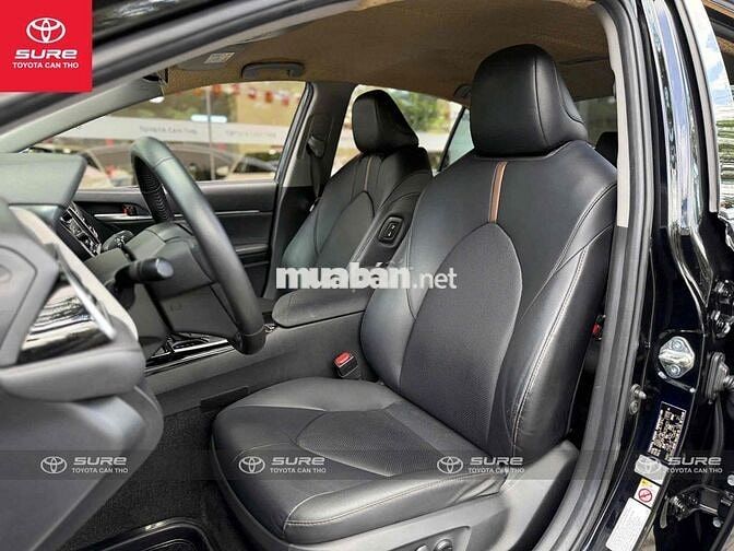 Toyota Camry 2.0G 2021 nhập Thái nguyên chiếc