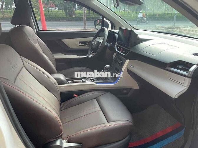Toyota Veloz Cross 2022 CVT Top - nhập Indo