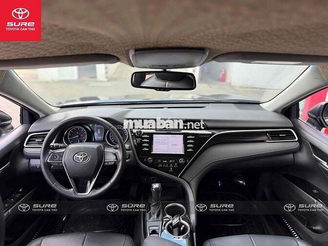 Toyota Camry 2.0G 2021 nhập Thái nguyên chiếc