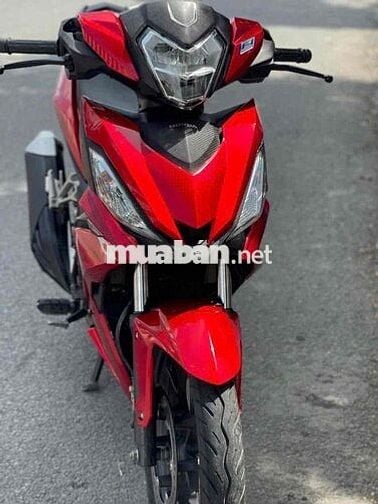 winner V1 đỏ đen chính chủ kí