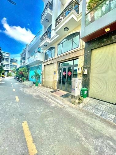 Chính chủ bán đất đẹp full thổ cư, thích hợp đầu tư, ở, trung tâm