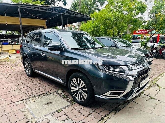 OUTLANDER 2.0 CVT PREMIUM - SX 2024, ODO 11.500 KM