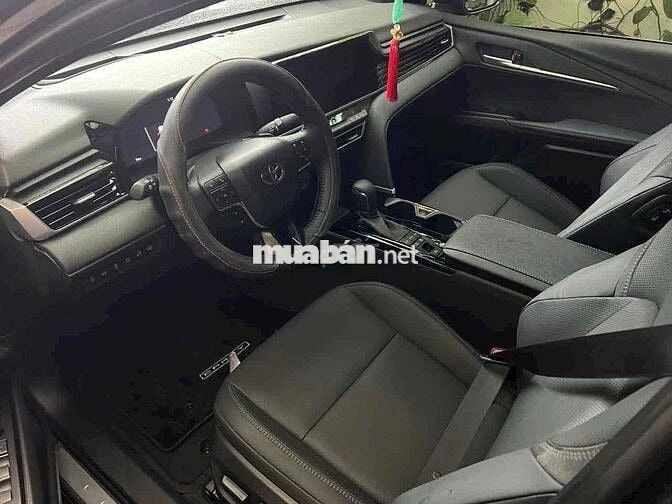 Toyota Camry 2025 2.5 HEV Top - 70 km