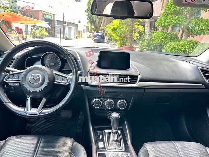 Mazda 3 2018 1.5 AT - 80000 km
