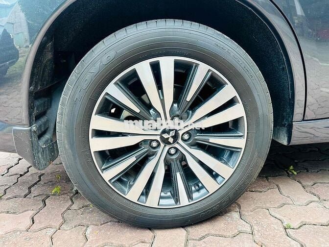 OUTLANDER 2.0 CVT PREMIUM - SX 2024, ODO 11.500 KM