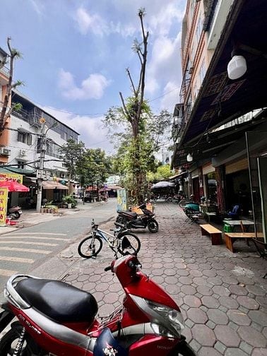 Bán nhà mặt ngõ 158 Hồng Mai - Diện tích 51m2 Kinh doanh sầm uất