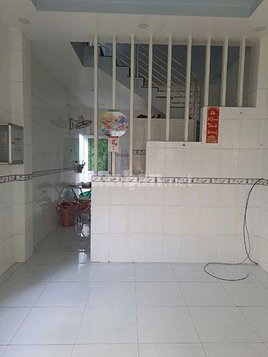 Cho thuê nhà 140m 1 trệt 1 lầu 10tr5 quốc lộ 13 cũ Thủ Đức
