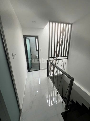 Chủ cần cho thuê căn nhà mới đường Lý Chính Thắng p8 Q3 