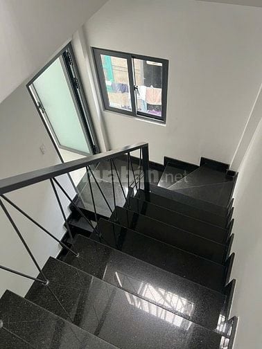 Chủ cần cho thuê căn nhà mới đường Lý Chính Thắng p8 Q3 