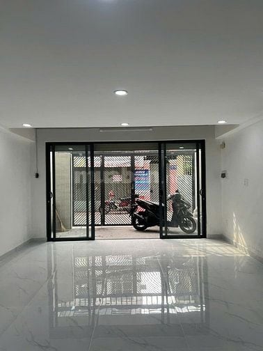 Chủ cần cho thuê căn nhà mới đường Lý Chính Thắng p8 Q3 