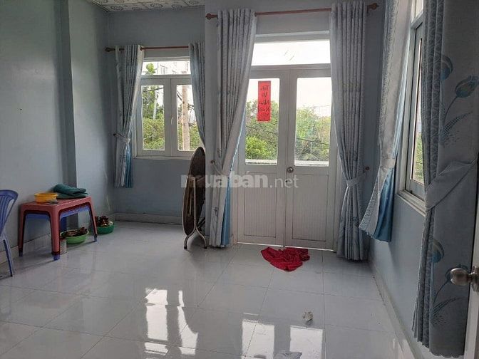 Cho thuê nhà 140m 1 trệt 1 lầu 10tr5 quốc lộ 13 cũ Thủ Đức