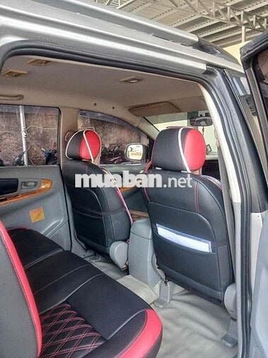 Toyota Innova 2008 J