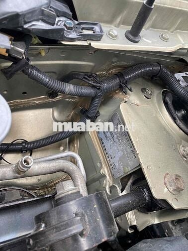 Nissan Grand livina 2010 1.8 AT