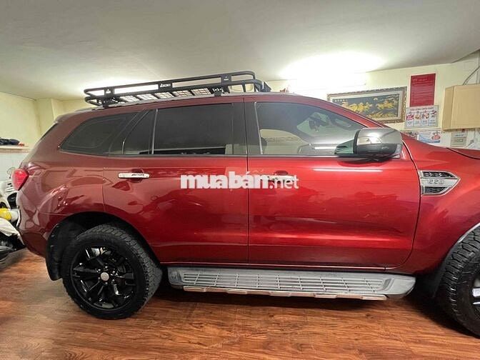 Ford Everest 2016 Titanium 2.2L 4x2 AT - 110000 km