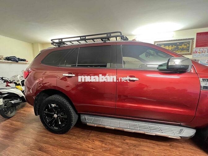 Ford Everest 2016 Titanium 2.2L 4x2 AT - 110000 km