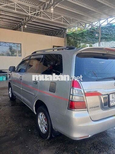 Toyota Innova 2008 J