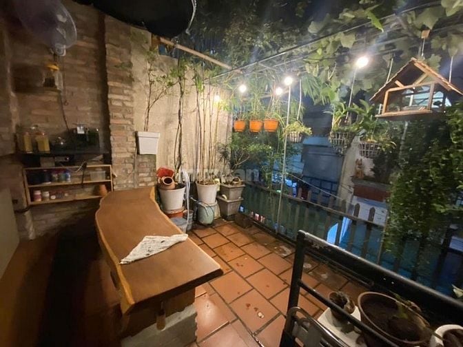 Nhà nở hậu nhẹ, Lâm Văn Bền 4x15m